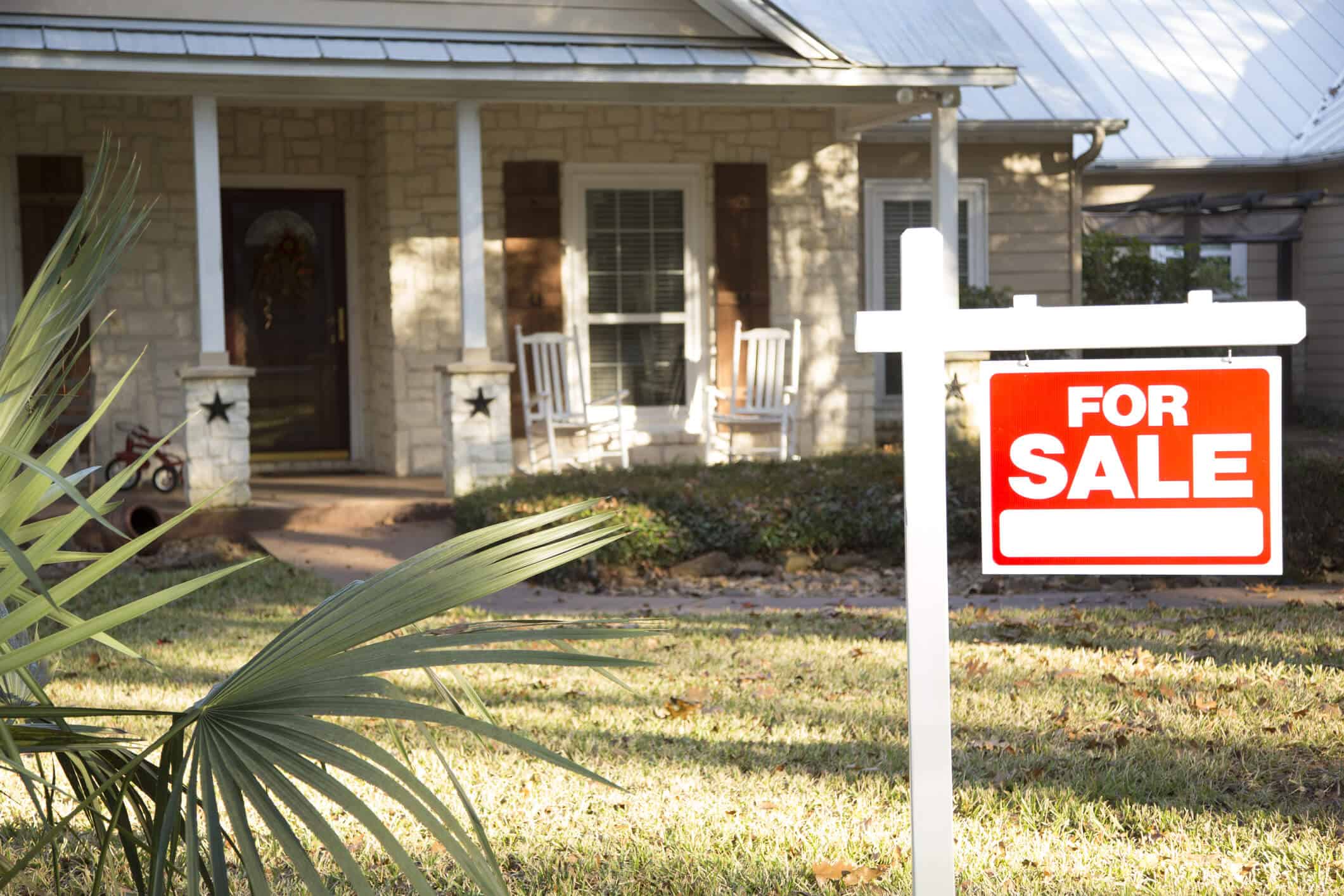 replacing windows before selling a house